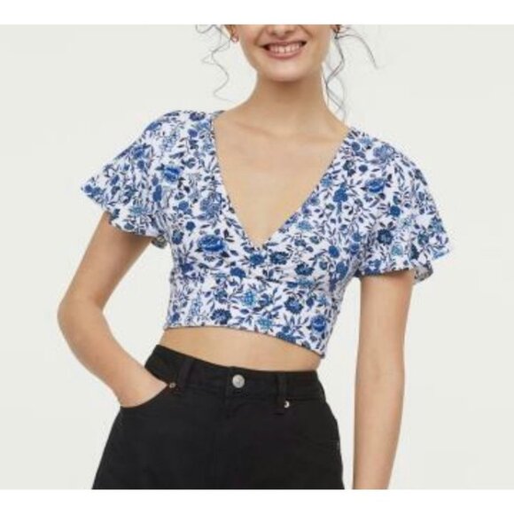H&M DIVIDED Printed Floral Blue Crop Wrap-over top Sz XS - Picture 1 of 7